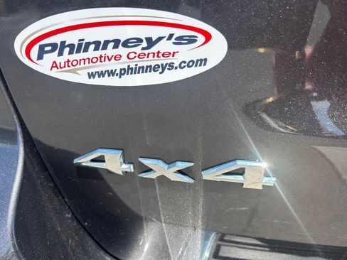 Used 2021 Jeep Grand Cherokee Limited image 11