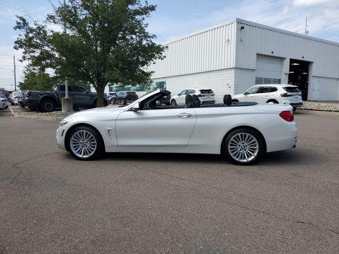 Used 2016 BMW 428i xDrive Convertible AWD/4WD image 2