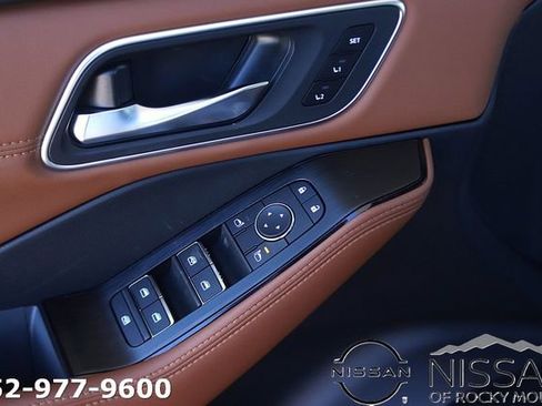 New 2026 Nissan Rogue Platinum image 9