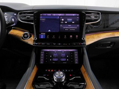 Used 2022 Jeep Grand Wagoneer Series II w/ Convenience Group III image 44