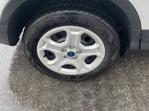 Used 2018 Ford Escape S image 6