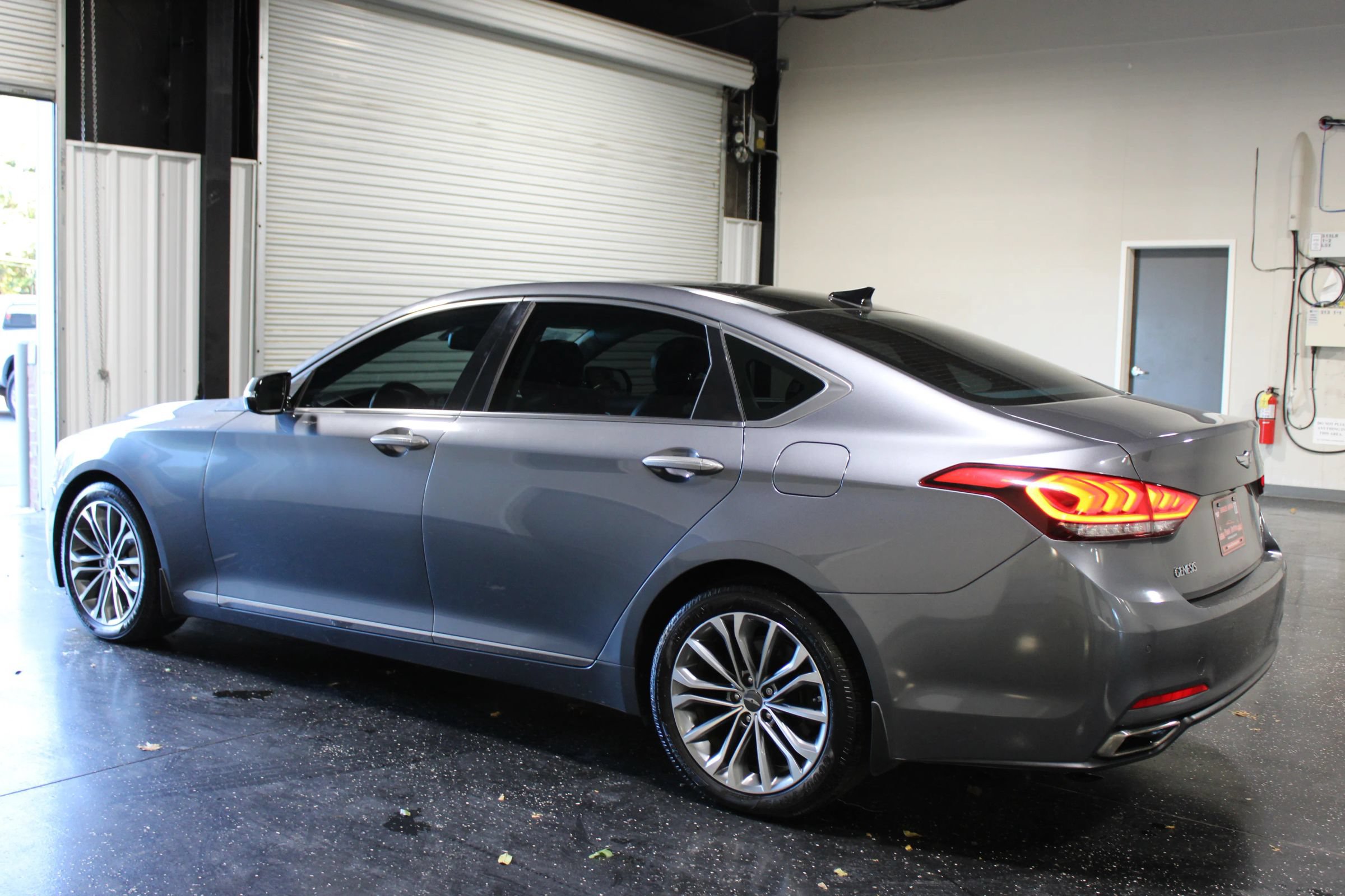 Used 2016 Hyundai Genesis 3.8 w/ Option Group 03 RWD image 5