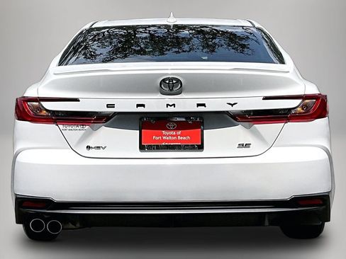 Used 2025 Toyota Camry SE w/ Convenience Package FWD image 6