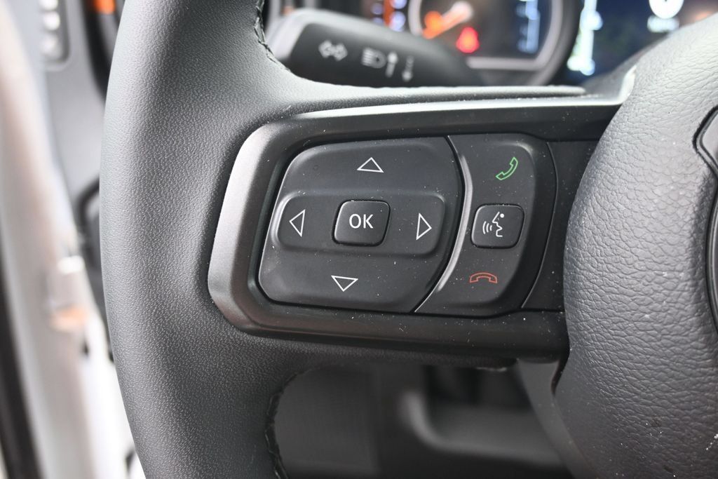 Used 2026 Jeep Gladiator Mojave AWD/4WD image 22