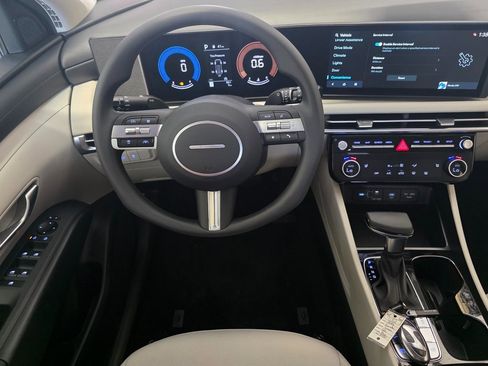 New 2026 Hyundai Tucson SEL image 12