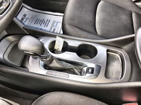 Used 2024 Chevrolet Malibu LS image 19