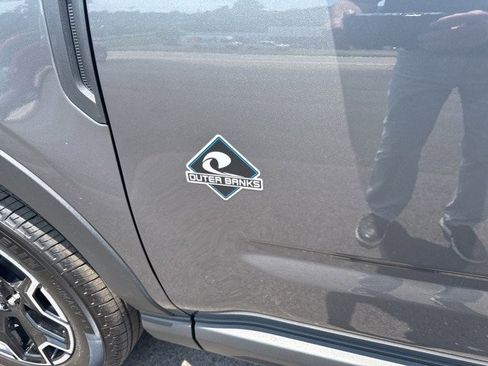 New 2025 Ford Bronco Sport Outer Banks image 8