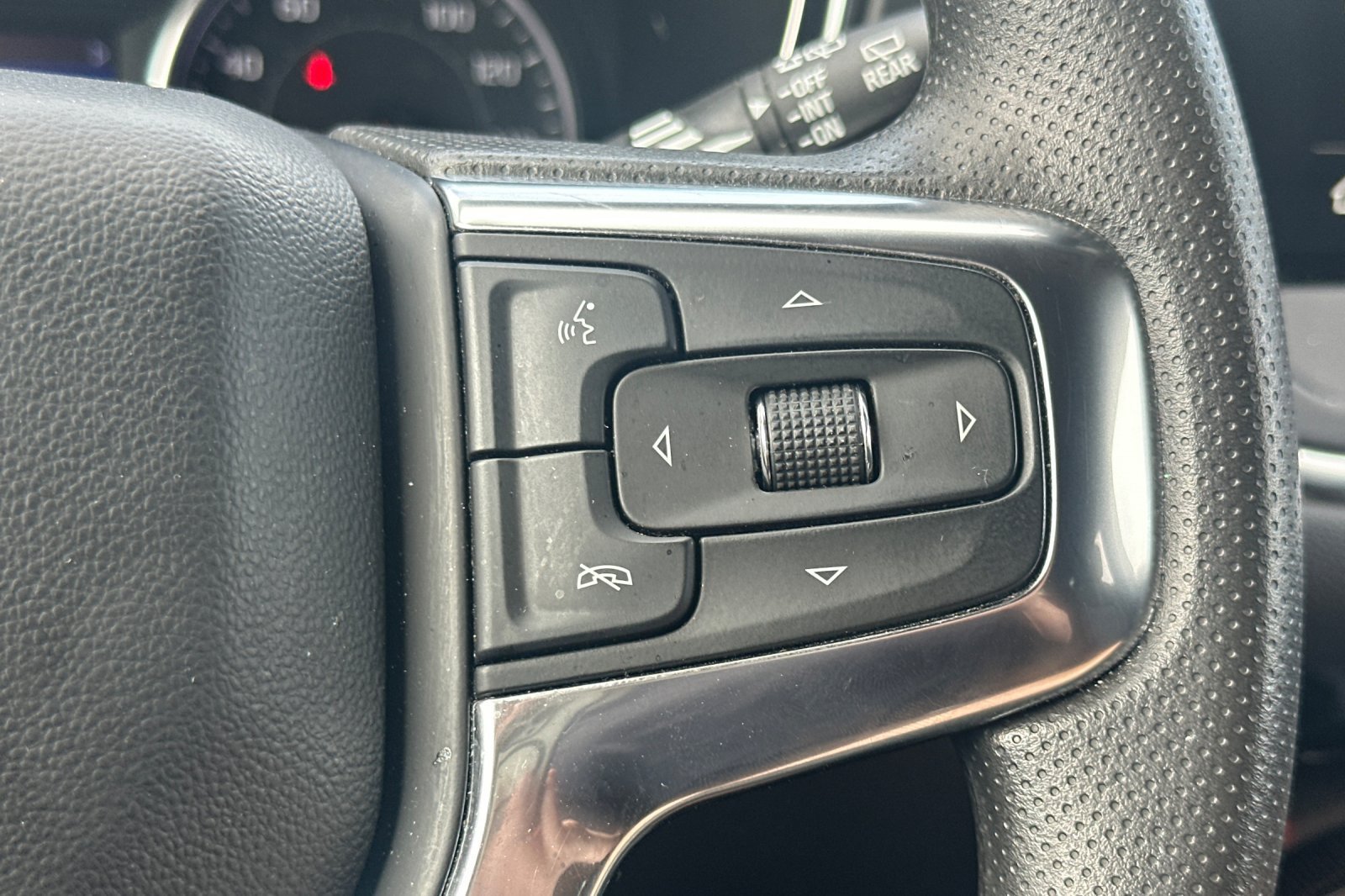 Used 2024 Chevrolet Blazer LT w/ Convenience Package FWD image 37