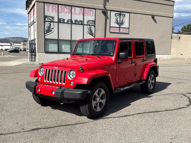 Used 2018 Jeep Wrangler Unlimited Sahara w/ Connectivity Group AWD/4WD image 13
