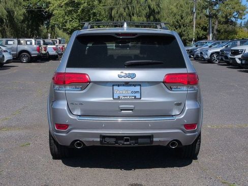 Used 2016 Jeep Grand Cherokee Overland AWD/4WD image 4
