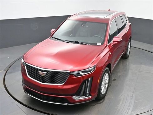Certified 2024 Cadillac XT6 Luxury image 38