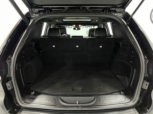 Used 2020 Jeep Grand Cherokee Limited X image 26