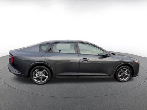 Used 2025 Kia K4 LXS image 16