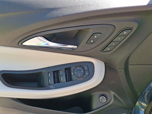 Used 2024 Buick Encore GX Avenir w/ Avenir Convenience Package AWD/4WD image 10