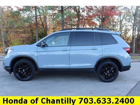 Used 2025 Honda Passport Black Edition image 4