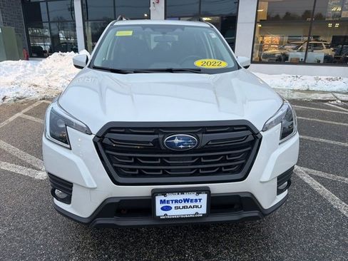 Used 2022 Subaru Forester Premium image 16