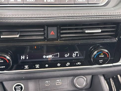 Certified 2022 Nissan Rogue SV image 26