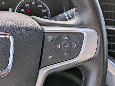 Used 2019 GMC Acadia SLT w/ Black Edition image 20