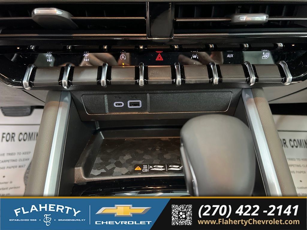 New 2026 Chevrolet Colorado ZR2 w/ Technology Package AWD/4WD image 28