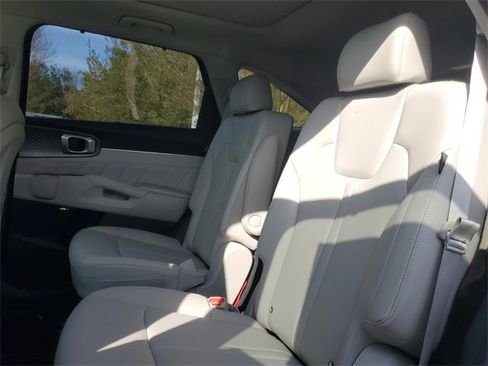 New 2026 Kia Sorento SX image 9