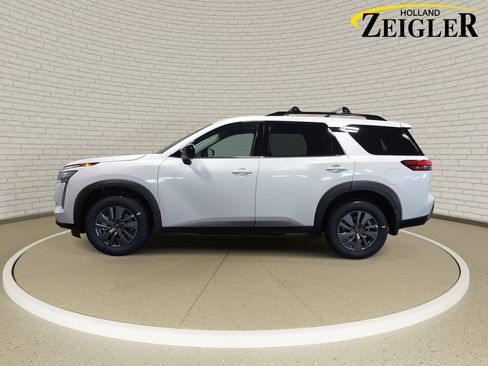 New 2026 Nissan Pathfinder SV AWD/4WD image 8