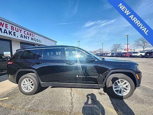 Used 2023 Jeep Grand Cherokee L Laredo image 10