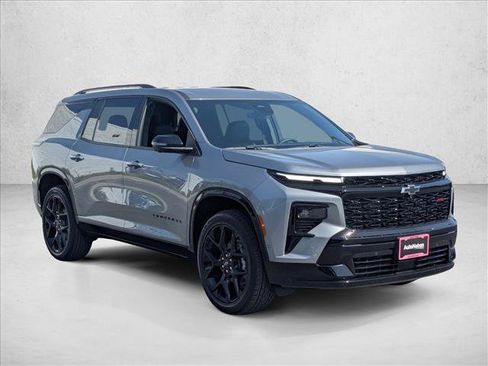 New 2026 Chevrolet Traverse RS w/ LPO, Floor Liner Package FWD image 7