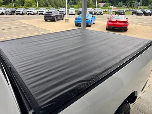 Used 2018 RAM 1500 ST w/ SXT Appearance Group AWD/4WD image 33