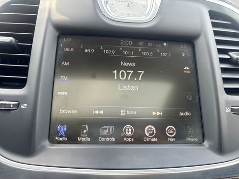 Used 2015 Chrysler 300 C w/ Light Group AWD/4WD image 12