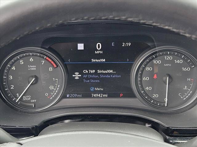 Used 2023 Cadillac XT6 Premium Luxury w/ Technology Package FWD image 11