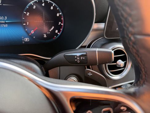 Used 2022 Mercedes-Benz GLC 300 image 18