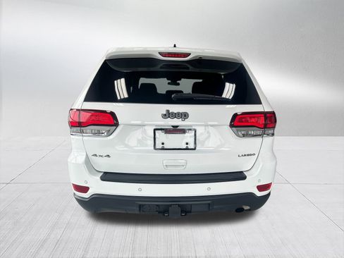 Used 2021 Jeep Grand Cherokee Laredo image 5