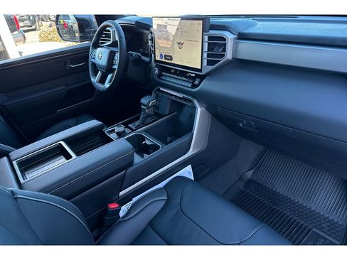 New 2026 Toyota Tundra Limited AWD/4WD image 17