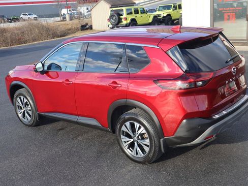 Used 2021 Nissan Rogue SV image 24