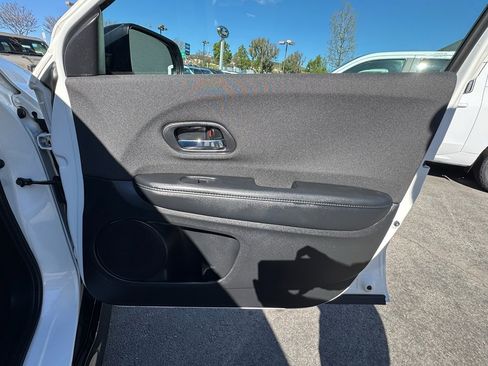 Used 2022 Honda HR-V Sport image 26