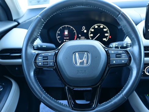 Used 2023 Honda HR-V EX-L image 17