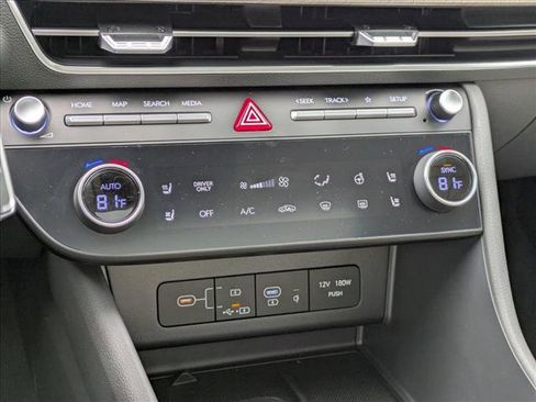 New 2025 Hyundai Sonata Limited image 16