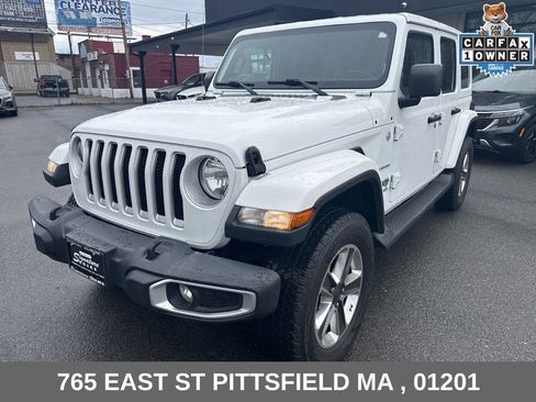 Used 2021 Jeep Wrangler Unlimited Sahara w/ Cold Weather Group AWD/4WD image 3