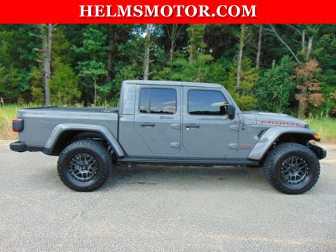 Used 2021 Jeep Gladiator Mojave AWD/4WD image 9