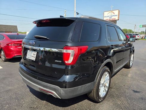 Used 2016 Ford Explorer XLT w/ Equipment Group 202A AWD/4WD image 5