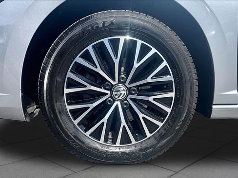 Used 2020 Volkswagen Jetta SE FWD image 11
