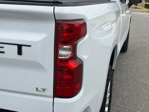 Used 2022 Chevrolet Silverado 1500 LT w/ Bed Protection Package RWD image 29