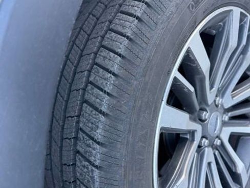 Used 2017 Ford Explorer Platinum image 40