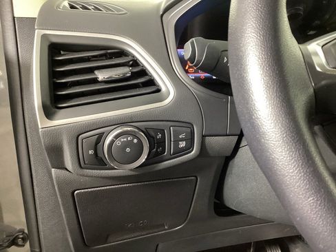 Used 2023 Ford Edge SEL w/ Convenience Package image 24