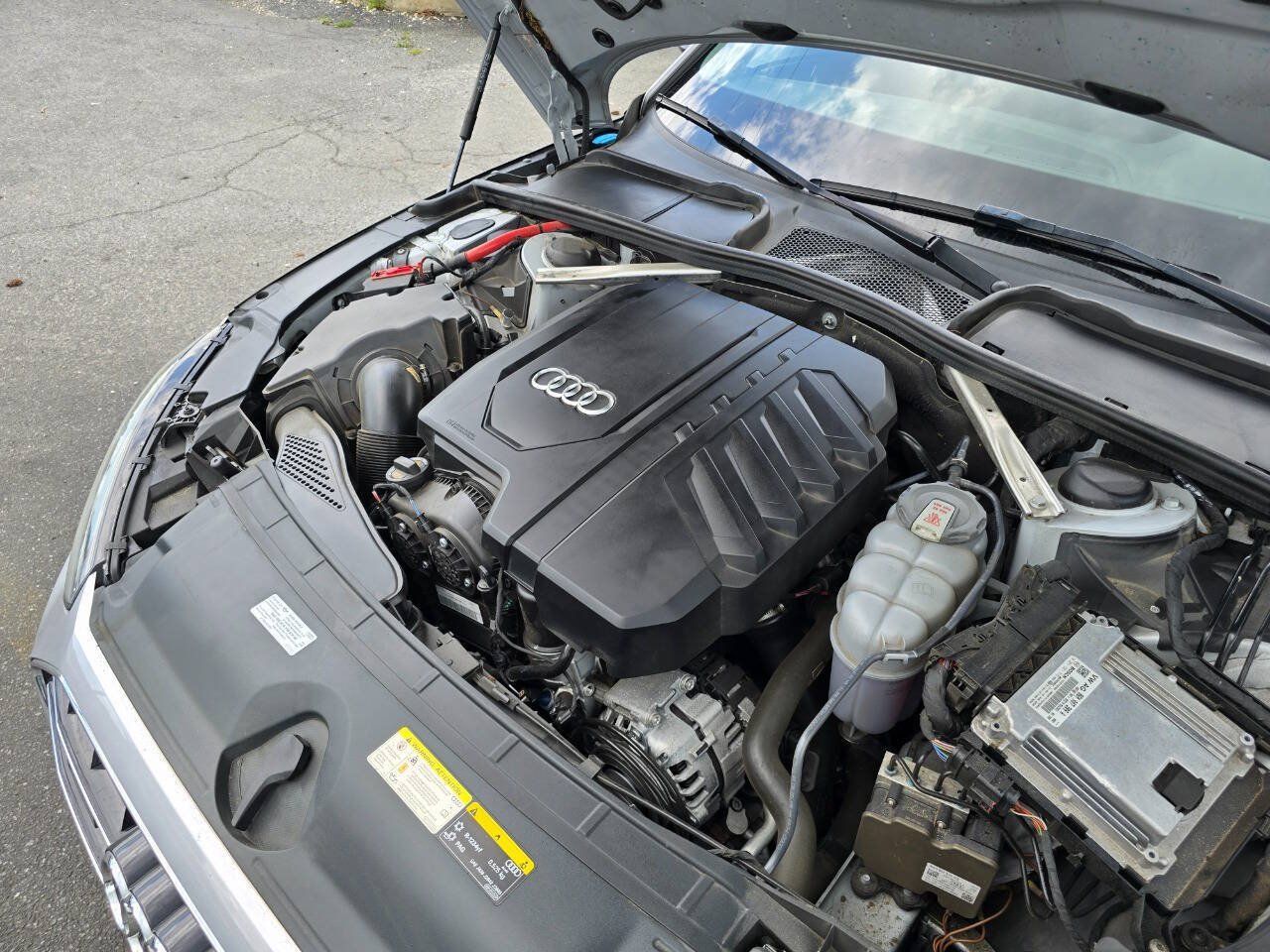 Used 2021 Audi A4 2.0T Premium w/ Convenience Package AWD/4WD image 38