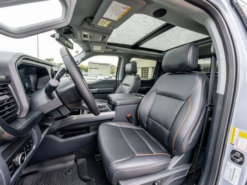 New 2026 Ford F250 Lariat w/ Black Appearance Package image 79