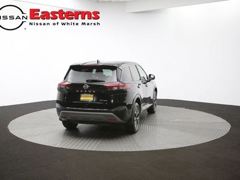 Used 2023 Nissan Rogue SV AWD/4WD image 38