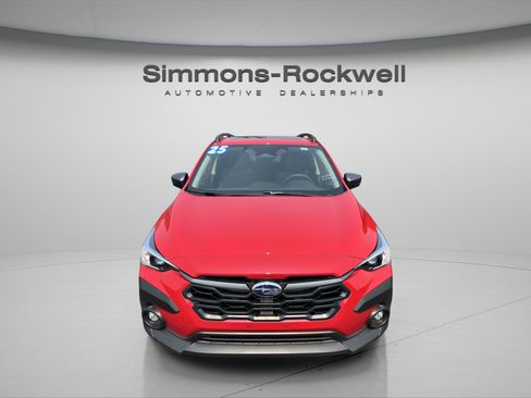 Used 2025 Subaru Crosstrek 2.5i Premium AWD/4WD image 8