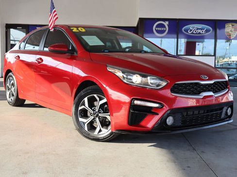 Used 2020 Kia Forte LXS image 3