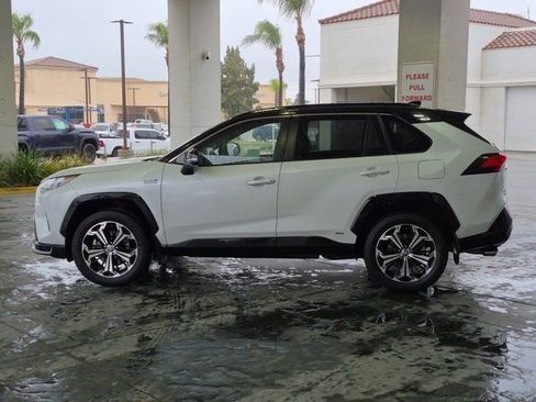 Used 2023 Toyota RAV4 XSE image 9